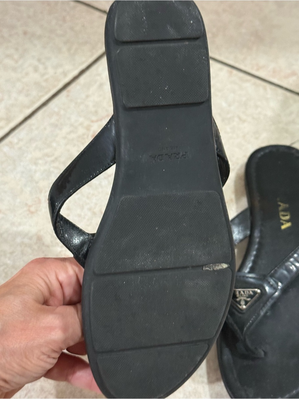 Authentic Prada Milano Black Leather Logo Thong Sandals EU 36 Made in Italy - Picture 4 of 8